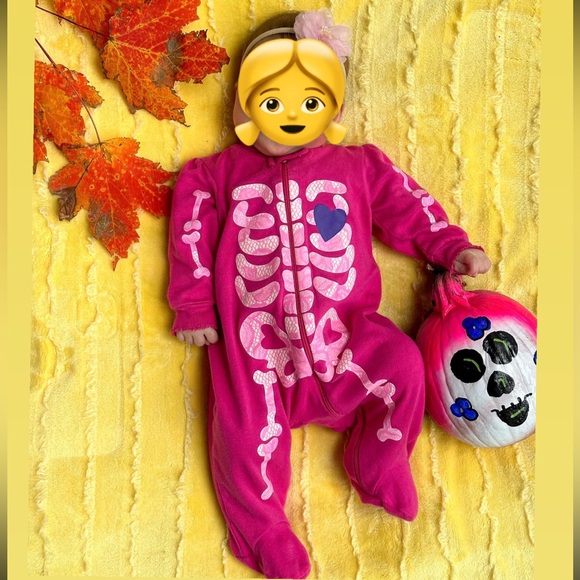 Faded Glory Other - 3/$9 Faded Glory Halloween skeleton pink onesie. Glowing in the dark